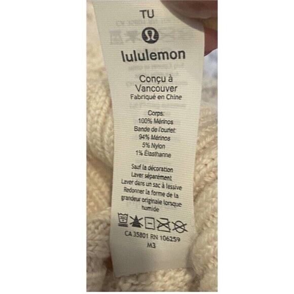 Lululemon Rolling In The Warmth One Size Turtleneck Wool Cable Knit Poncho New - Picture 8 of 8